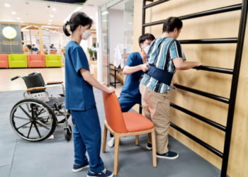 80% bệnh nhân sau đột quỵ chịu những di chứng, nhu cầu phục hồi chức năng để nâng chất lượng sống