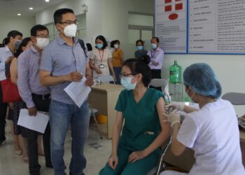 Đà Nẵng phát động tăng cường tiêm vaccine phòng Covid-19
