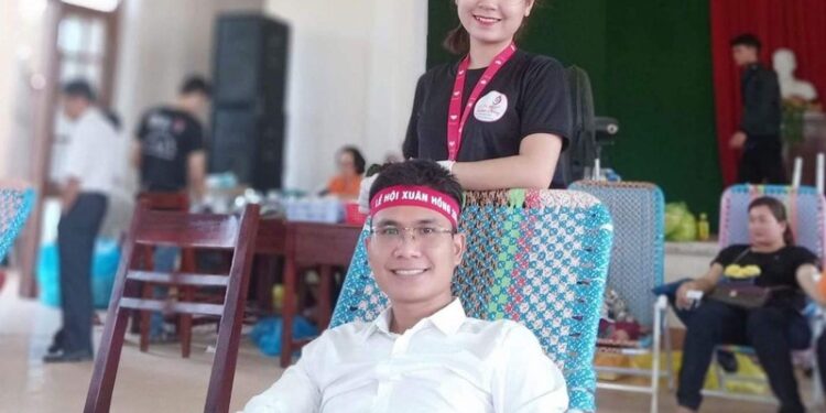 Những bác sĩ tận tâm với việc hiến máu cứu người