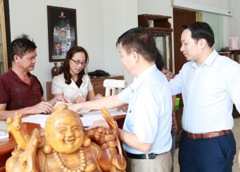 Kiểm tra y tế và giám sát ATTP tại Lễ hội Xòe Thái