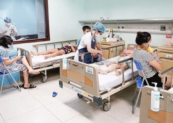 Cập nhật mới nhất về bệnh virus Adeno: Số trẻ mắc đã tăng lên 1.406, có 7 ca tử vong