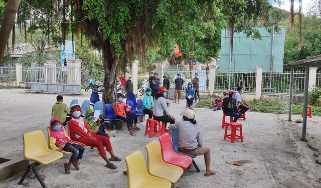 Người dân Tây Nguyên tích cực tiêm vaccine COVID-19, thực hiện 2K