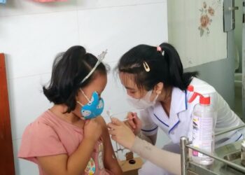 Chiến dịch cao điểm tiêm vaccine COVID-19 ở Khánh Hòa