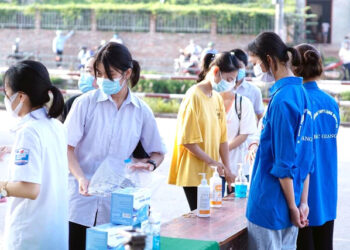 Trên 90% học sinh THPT ở Bắc Giang đã tiêm vaccine phòng COVID-19