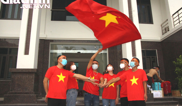 Tạm biệt người thân, 30 y bác sĩ Hải Dương xung phong tình nguyện “Nam tiến” giúp TP HCM chống dịch