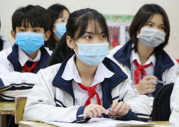 Hàng loạt địa phương cho học sinh đi học trực tiếp trở lại