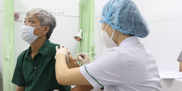 Xuất hiện ca mắc biến chủng Omicron đầu tiên tại Hải Dương