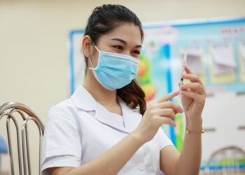 Người Hà Nội đã tiêm mũi 3 vaccine COVID-19