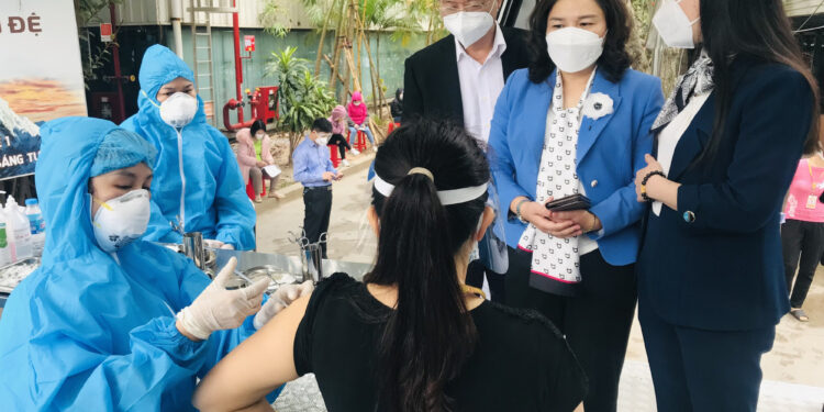 Tháng 1/2022, Thái Bình bao phủ đủ 2 mũi vaccine phòng COVID-19 cho trẻ từ 12-17 tuổi