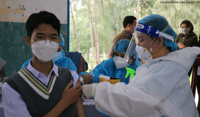 Thừa Thiên Huế: Số ca mắc giảm, lên kế hoạch tiêm vaccine liều bổ sung và nhắc lại