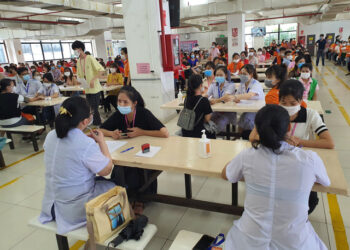 Hải Phòng tăng vọt 260 ca mắc mới, sẽ thu phí điều trị các F0 không chịu tiêm vaccine