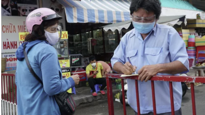 Nhiều địa phương điều chỉnh biện pháp kiểm soát dịch