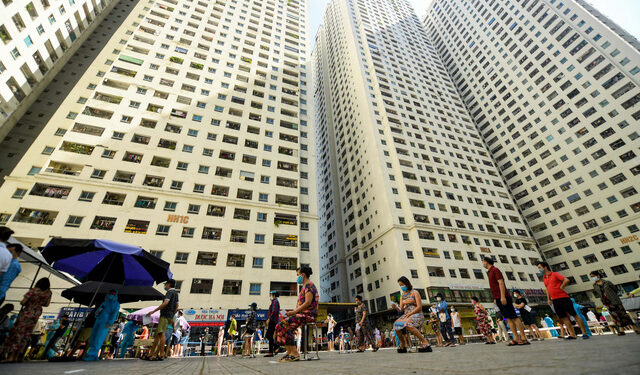 Hà Nội phong tỏa chung cư HH2A Linh Đàm với hơn 2.000 người