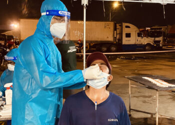 CDC Hà Nội: ‘Cần sự đồng thuận chứ không phải là xin phép hàng xóm F1 mới được cách ly tại nhà’