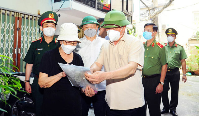 Bí thư Hà Nội cảnh báo tâm lý chủ quan, yêu cầu thí điểm cách ly F1 tại nhà, điều trị F0 tại cơ sở