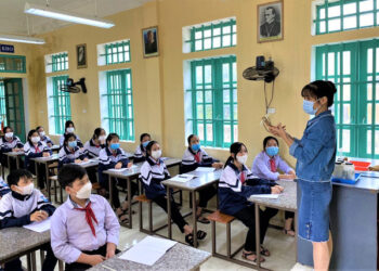 Dịch COVID-19 diễn biến phức tạp, thêm nhiều địa phương cho học sinh nghỉ