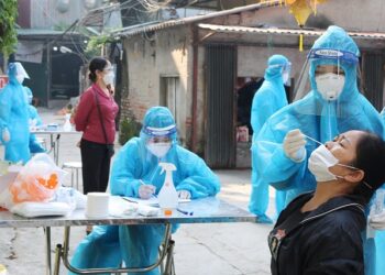 Hà Nội thêm 140 ca COVID-19 mới, các ổ dịch cũ gia tăng không ngừng