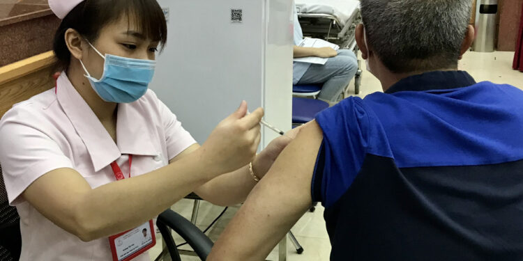 ‘Check-in lan toả lá chắn kép’ – Thích ứng an toàn, linh hoạt, kiểm soát hiệu quả dịch COVID-19