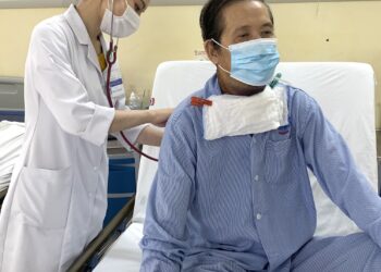 Bệnh viện K: Ghép ruột (hỗng tràng) tái tạo đường ăn cho bệnh nhân ung thư hạ họng giai đoạn cuối di căn thực quản