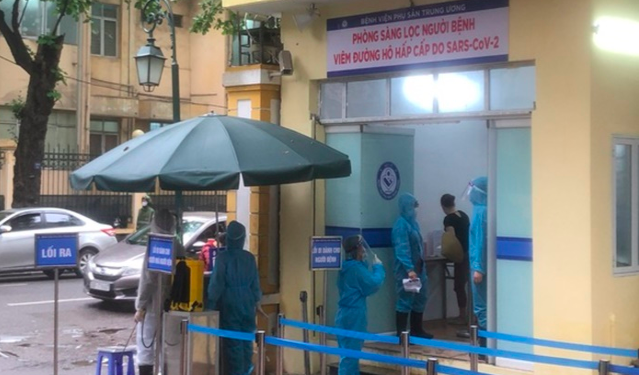 Hà Nội thêm 600 ca nhiễm mới, 202 ca cộng đồng, yêu cầu bệnh viện tư tham gia vận chuyển F0