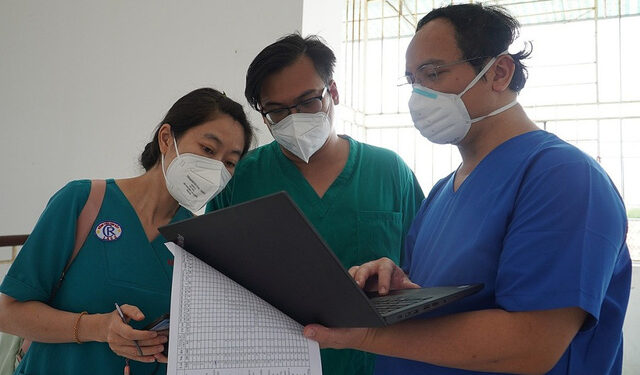 TP.HCM chia sẻ vaccine, hỗ trợ tỉnh Bạc Liêu chống dịch