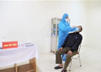 Số ca mắc tiếp tục tăng, Vĩnh Phúc triển khai test nhanh tại nhà