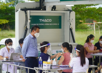 Quảng Bình: Tiêm vaccine phòng COVID-19 cho sinh viên Lào