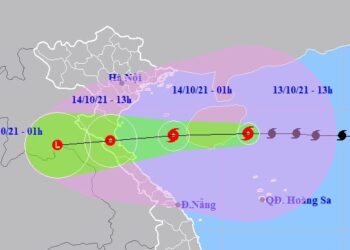 Bão số 8 suy yếu thành áp thấp và đi vào đất liền; mưa lớn diện rộng, có nơi trên 600mm