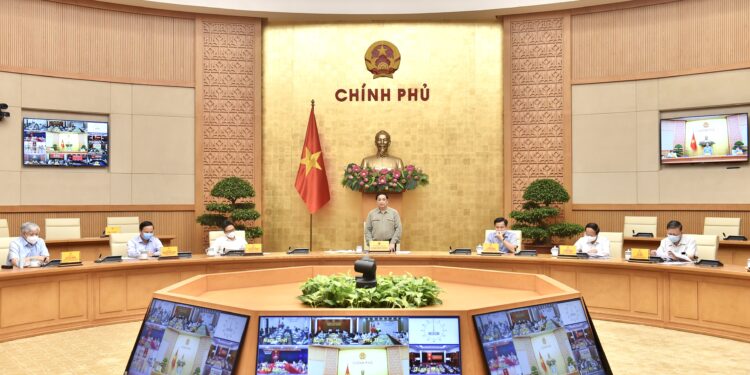 Thích ứng an toàn với dịch COVID-19: Không bắt buộc test COVID-19 khi đi khám bệnh