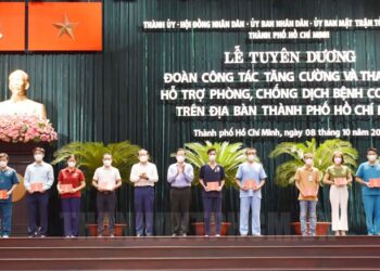 Các đồng chí đã không quản gian khổ, hy sinh, xông pha vào tuyến đầu như những người lính cảm tử