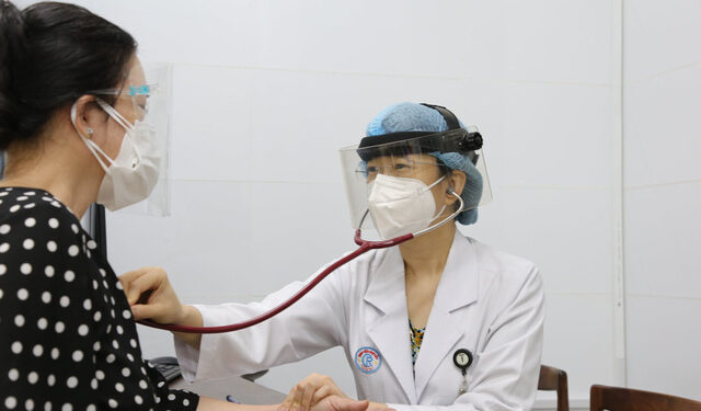 Thích ứng an toàn với dịch COVID-19: Các bệnh viện đảm bảo khám, chữa bệnh an toàn