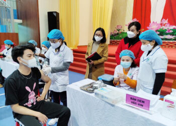 Hơn 93% người dân Yên Bái được tiêm đủ 2 mũi vaccine