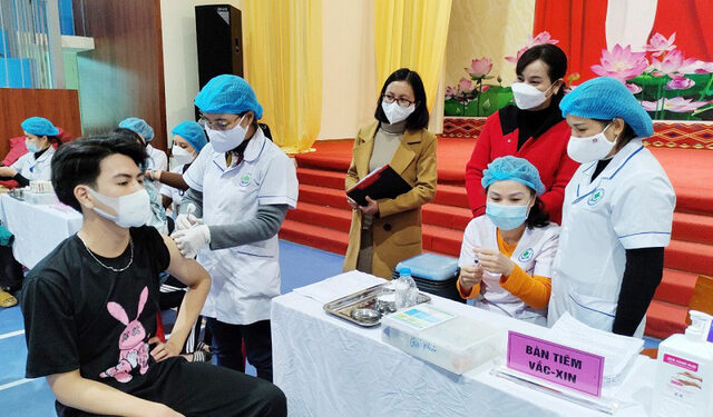 Hơn 93% người dân Yên Bái được tiêm đủ 2 mũi vaccine