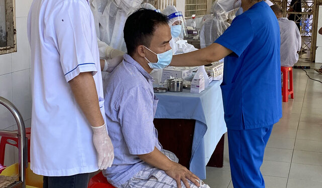 Thêm ‘lá chắn’ trước dịch COVID-19 ở nơi điều trị hàng ngàn bệnh nhân tâm thần