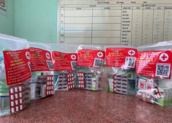 Khi trạm y tế lưu động có thêm tình nguyện viên tư vấn tâm lý…