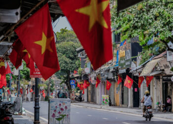 Từ 6h hôm nay: Hà Nội thực hiện Chỉ thị 15, cho phép hoạt động nhiều dịch vụ