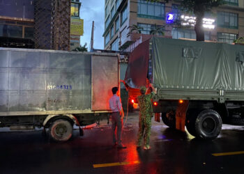 Trao 100.000 kit test COVID-19 hỗ trợ Tiền Giang phòng, chống dịch