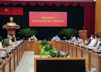 Trước 30/9, TP Hồ Chí Minh ưu tiên tiêm vaccine, thí điểm “thẻ xanh COVID” và thí điểm nới lỏng giãn cách