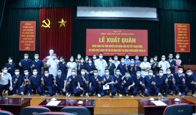 Lần thứ 3, BV Nội tiết Trung ương cử đoàn cán bộ chống dịch chi viện miền Nam