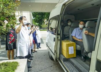 6 chuyên gia đầu ngành của BV Bạch Mai chi viện TP.HCM