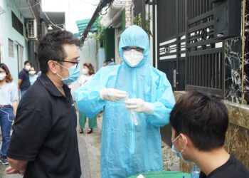TP.Hồ Chí Minh hướng dẫn người dân tự test nhanh COVID-19 tại nhà
