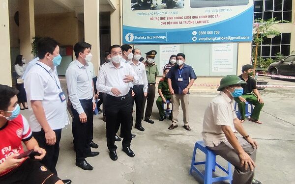 Hà Nội bảo đảm an toàn trong tiêm vaccine và xét nghiệm diện rộng