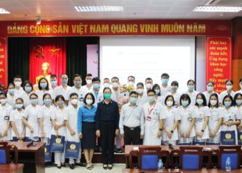 Bệnh viện Da liễu Trung ương xuất quân đợt 2 chi viện thành phố Hồ Chí Minh chống dịch COVID-19