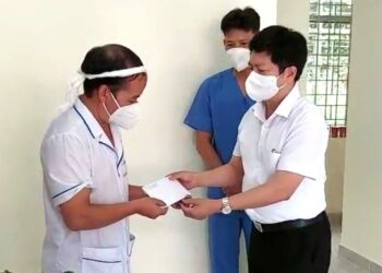 Kịp thời thăm hỏi động viên gia đình đoàn viên công đoàn tỉnh Hà Giang đang trên tuyến đầu chống dịch gặp hoàn cảnh khó khăn