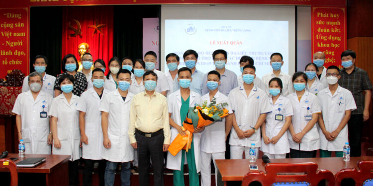 Bệnh viện Da liễu Trung ương ‘xuất quân’ chi viện Thành phố Hồ Chí Minh phòng, chống dịch COVID-19