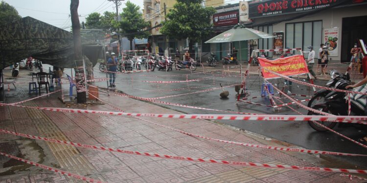 Tổ công tác Bộ Y tế hỗ trợ quận 7 chiến lược chống COVID-19 hiệu quả