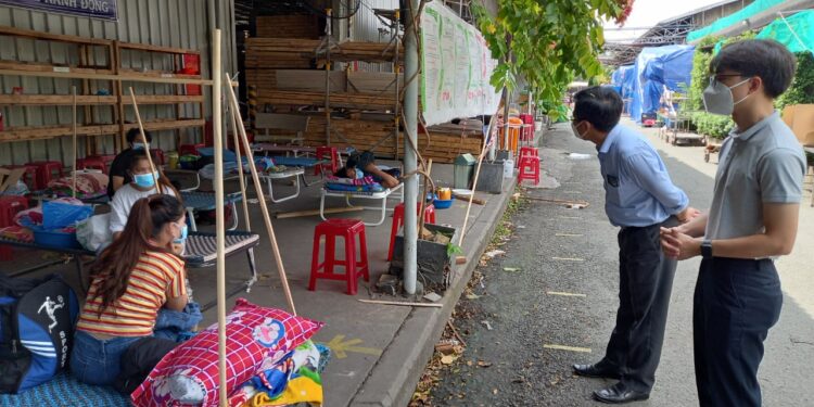 Tổ công tác Bộ Y tế giúp doanh nghiệp ở TP.HCM có nhiều ca nhiễm COVID-19 ứng phó với dịch bệnh