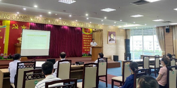 BV Bệnh Nhiệt đới TW đào tạo kỹ thuật lọc máu, ECMO trong điều trị COVID-19 cho tuyến dưới