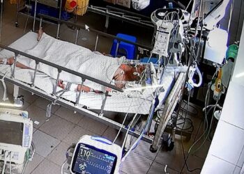 Bệnh viện Đa khoa Trung ương Cần Thơ mổ cấp cứu bắt con cho thai phụ mắc COVID-19 có nhiều biến chứng