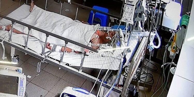 Bệnh viện Đa khoa Trung ương Cần Thơ mổ cấp cứu bắt con cho thai phụ mắc COVID-19 có nhiều biến chứng